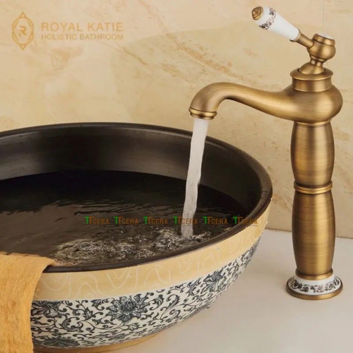 Vòi Lavabo Nóng Lạnh Tân Cổ Điển Vàng Đồng Cao 30cm TTCERA LB270